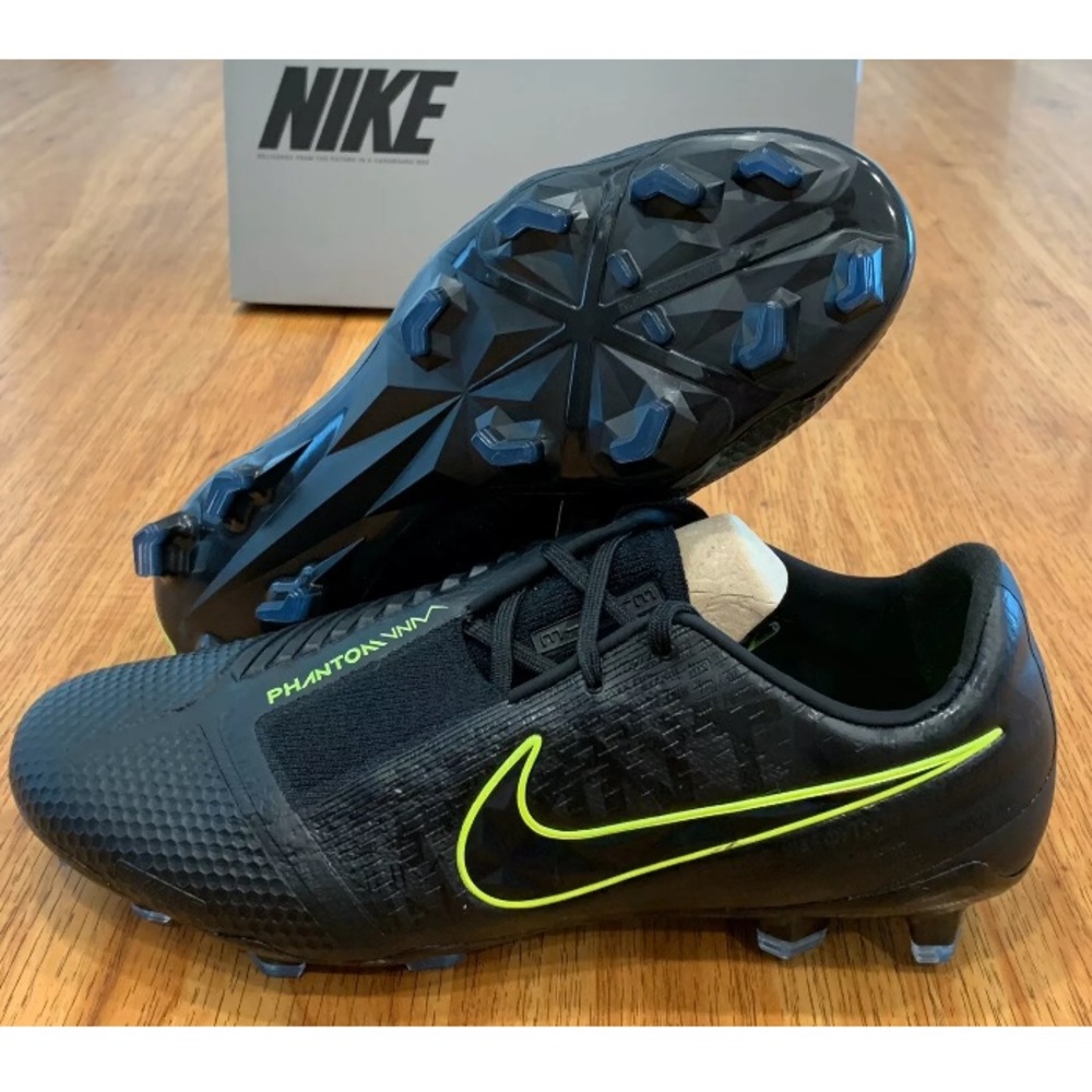 Nike Phantom Venom Elite Firm Ground Soccer Cleats